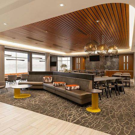 Springhill Suites By Marriott Fargo Exterior photo